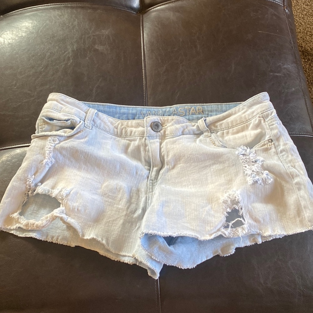 Low waisted jean shorts